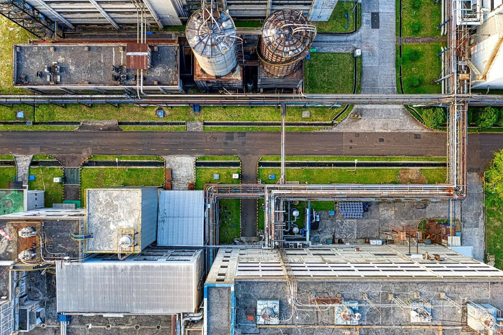 Industrial water storage and process water treatment facility
